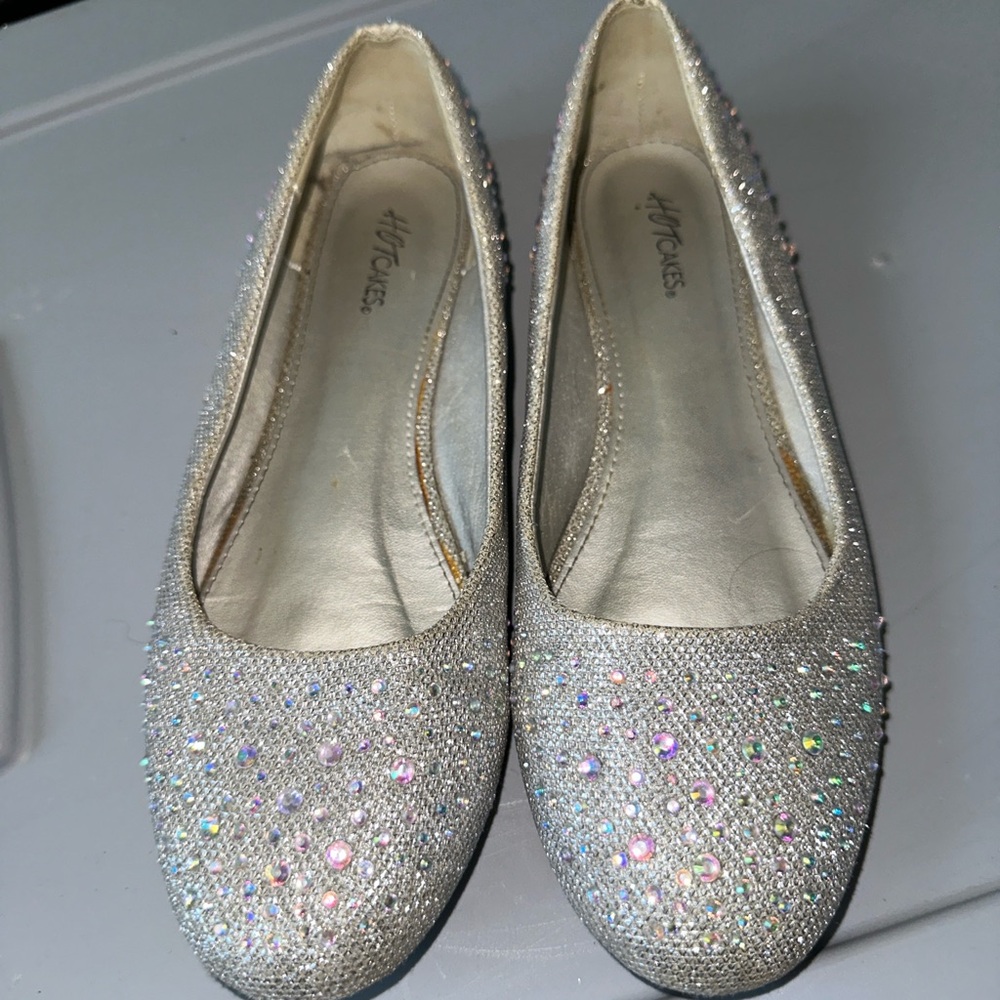 Hot Cakes Glittering Silver Flats